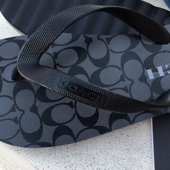 Coach Flip Flops - Picture 4 of 7